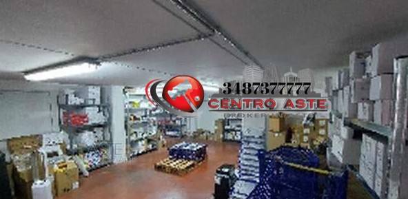 negozio in vendita a Roma in zona Romanina