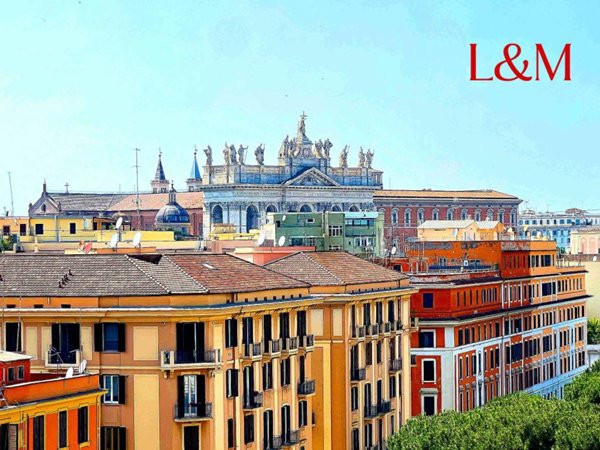 appartamento in vendita a Roma in zona Tuscolano