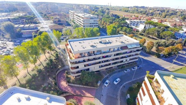 appartamento in vendita a Roma in zona Ostiense