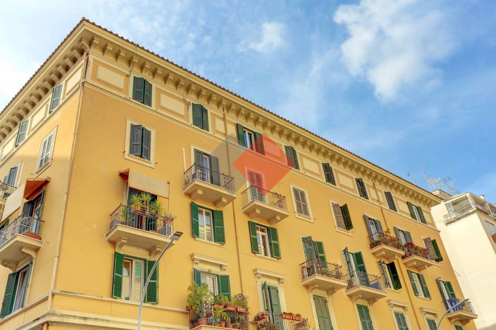 appartamento in vendita a Roma in zona Appio Latino
