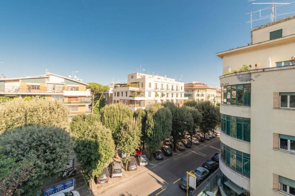 appartamento in vendita a Roma in zona Parioli