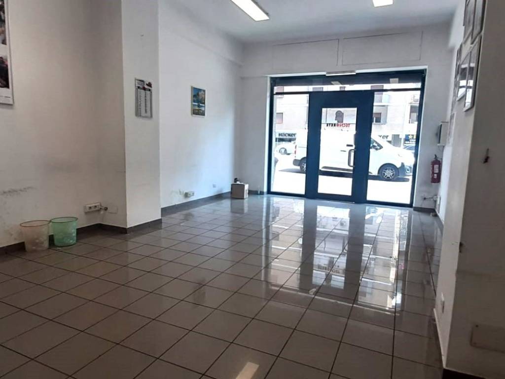 locale commerciale in vendita a Roma in zona Gianicolense