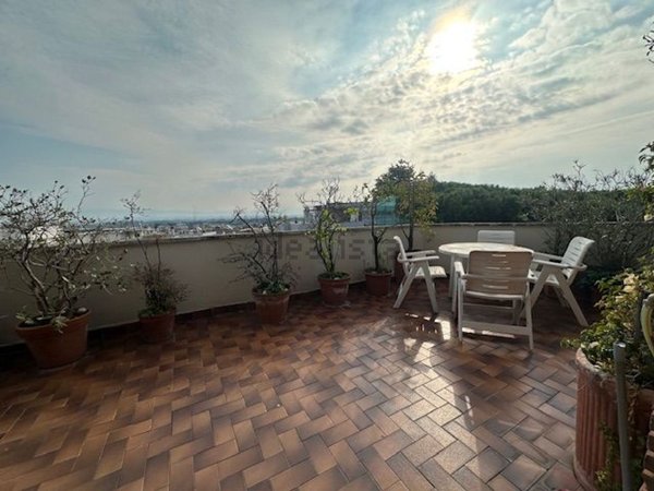 appartamento in vendita a Roma in zona Tomba di Nerone