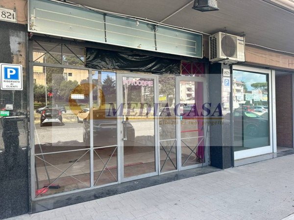 negozio in vendita a Roma in zona Olgiata