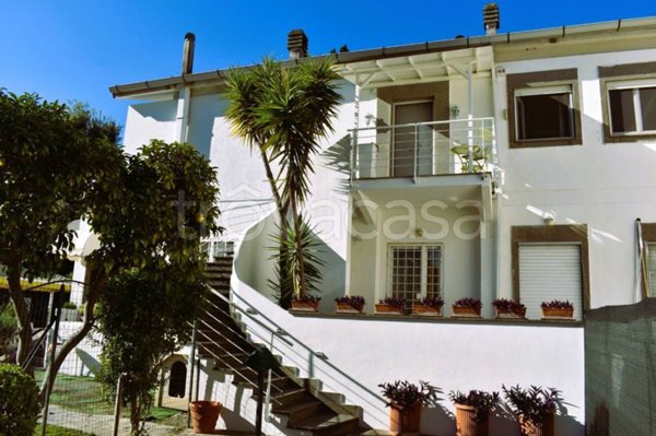 appartamento in vendita a Roma in zona Casal Palocco