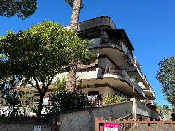 appartamento in vendita a Roma in zona Alessandrino