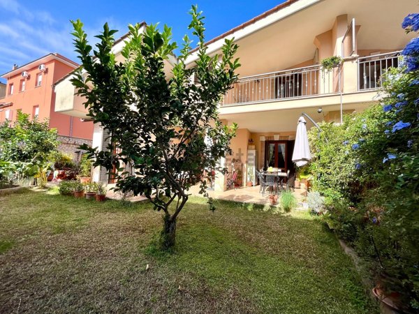 quadrivano in vendita a Roma in zona Lunghezza