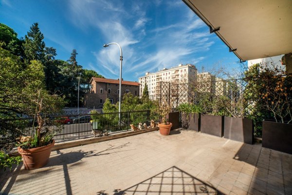 appartamento in vendita a Roma in zona San Saba - Ripa