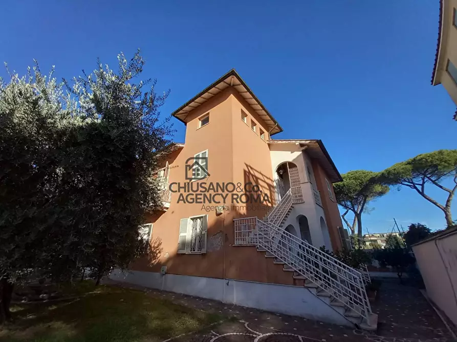 casa indipendente in vendita a Roma in zona Appio Claudio