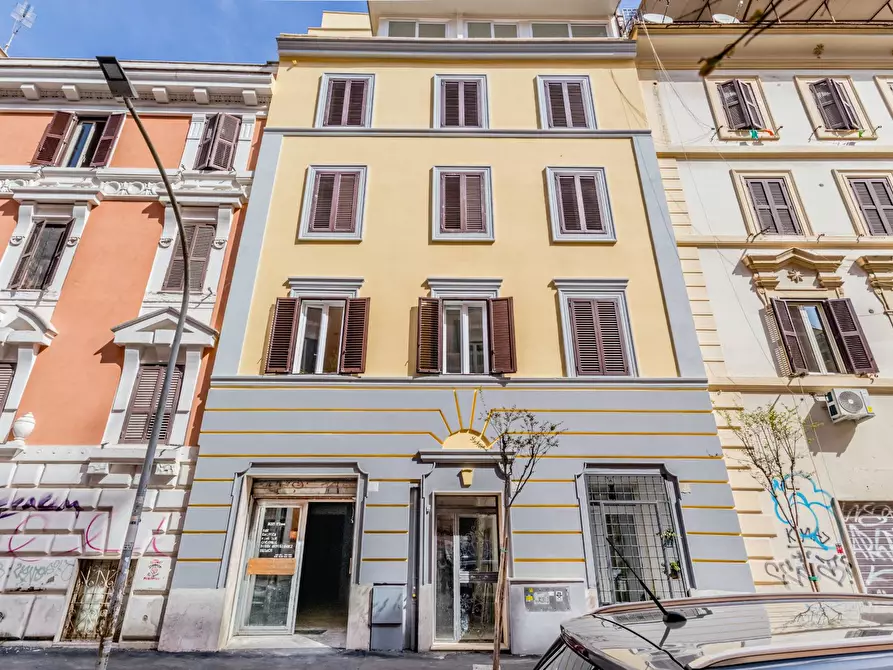 negozio in vendita a Roma in zona Prenestino-Labicano
