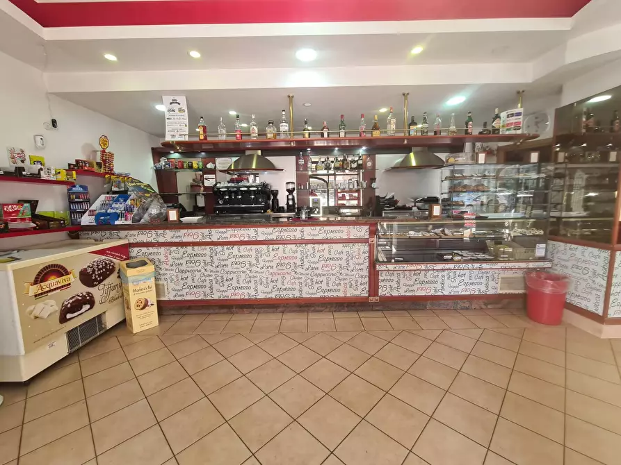 negozio in vendita a Roma in zona Ostia