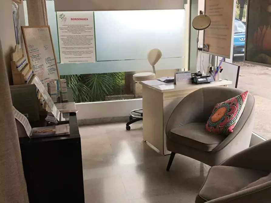 negozio in vendita a Roma in zona Ostia