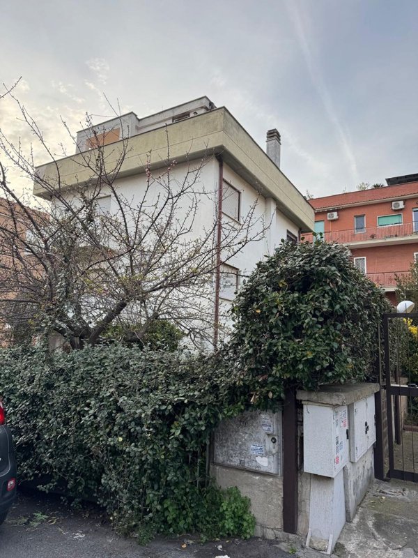 appartamento in vendita a Roma in zona Casalotti