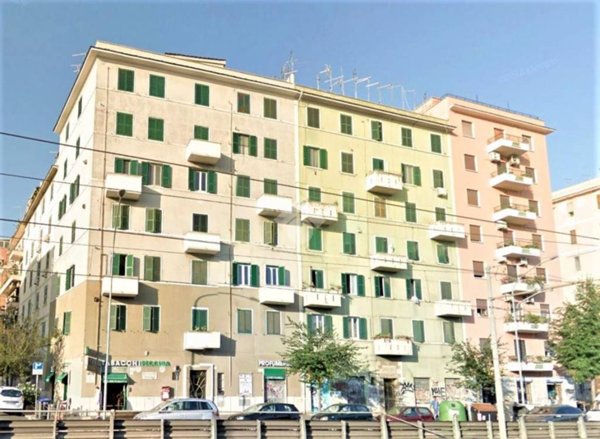 appartamento in vendita a Roma in zona Prenestino-Labicano