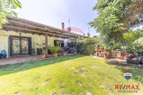 casa indipendente in vendita a Roma in zona Trigoria