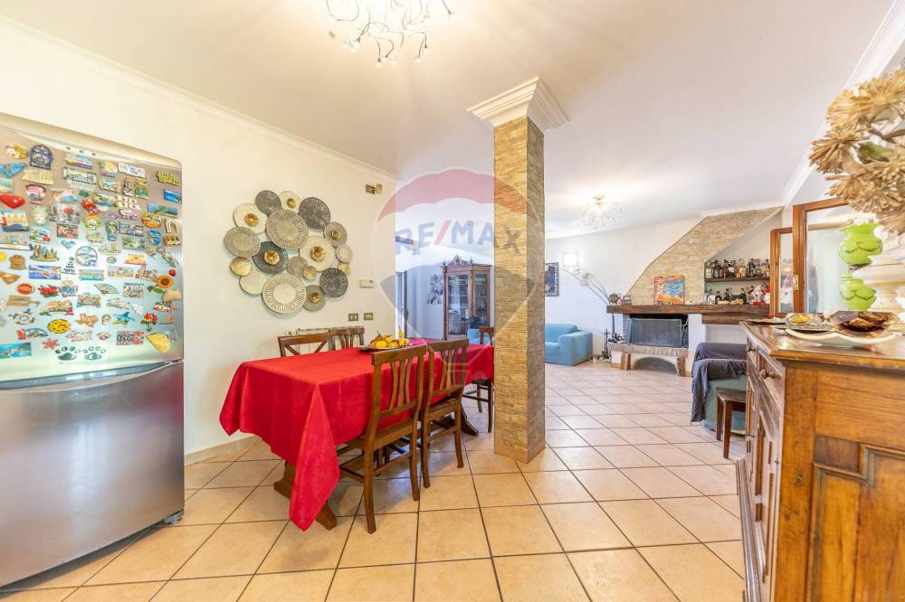 casa indipendente in vendita a Roma in zona Trigoria