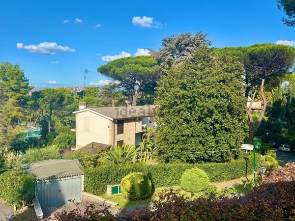 casa indipendente in vendita a Roma in zona Sette Bagni