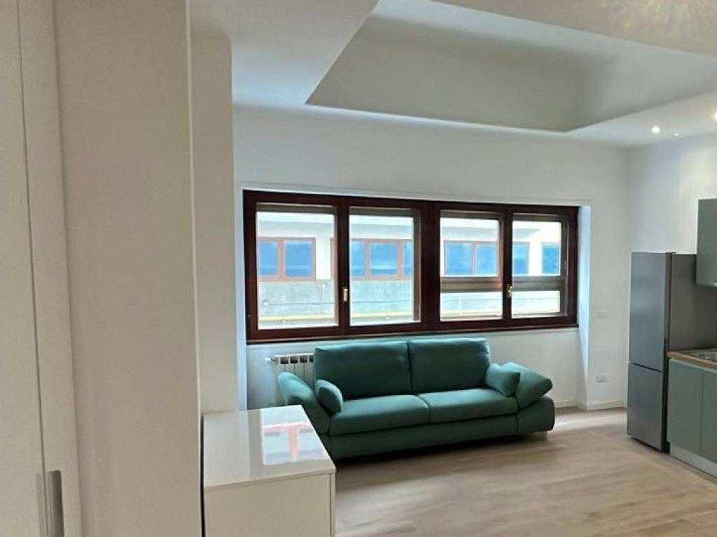 appartamento in vendita a Roma in zona Ostiense