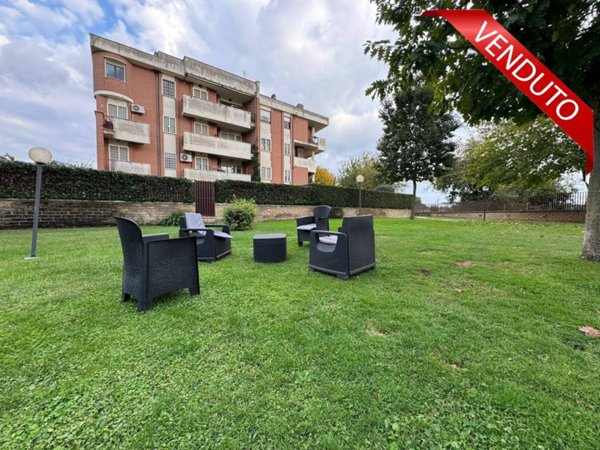 appartamento in vendita a Roma in zona Castel di Leva