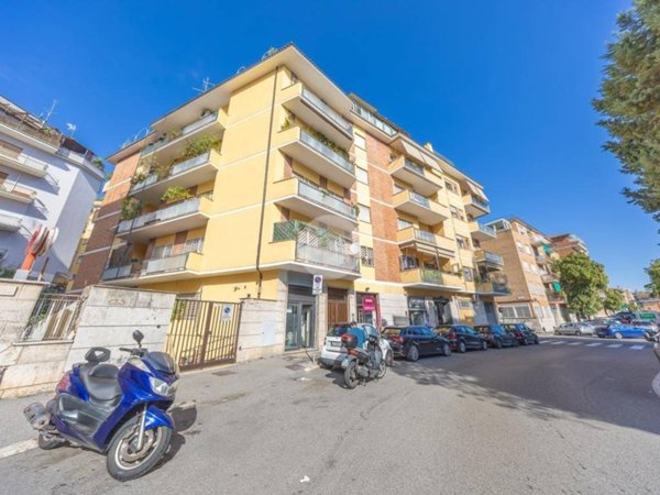 appartamento in vendita a Roma in zona Tor di Quinto