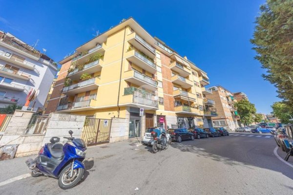 appartamento in vendita a Roma in zona Tor di Quinto