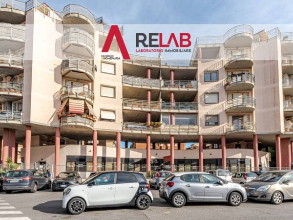 appartamento in vendita a Roma in zona Ostia