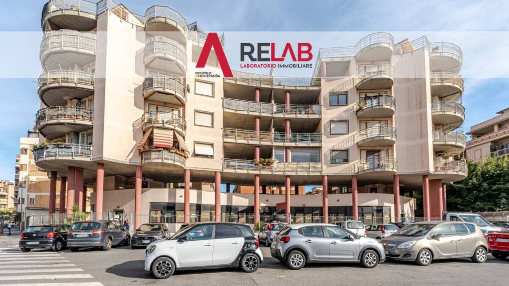 appartamento in vendita a Roma in zona Ostia
