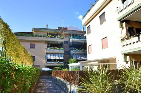 appartamento in vendita a Roma in zona Casalotti