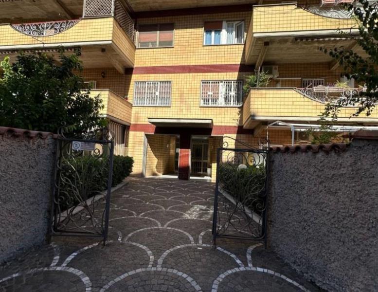 appartamento in vendita a Roma in zona Aurelio