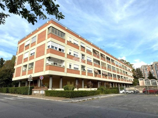appartamento in vendita a Roma in zona Spinaceto
