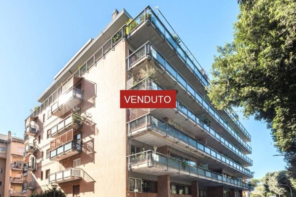 appartamento in vendita a Roma in zona Della Vittoria