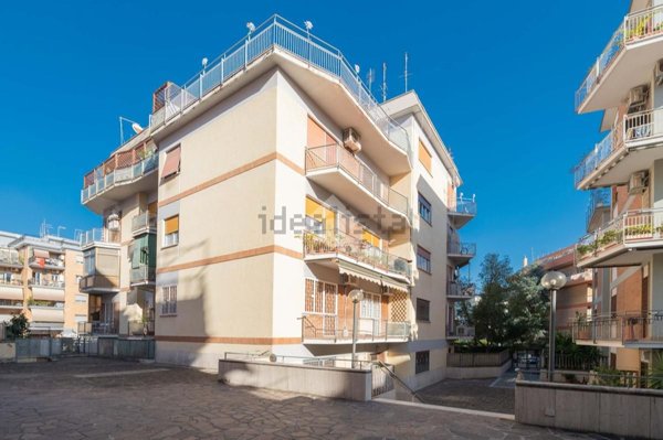 appartamento in vendita a Roma in zona Primavalle