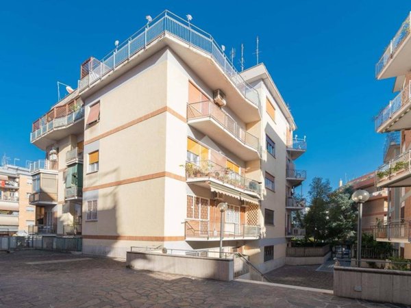 appartamento in vendita a Roma in zona Primavalle