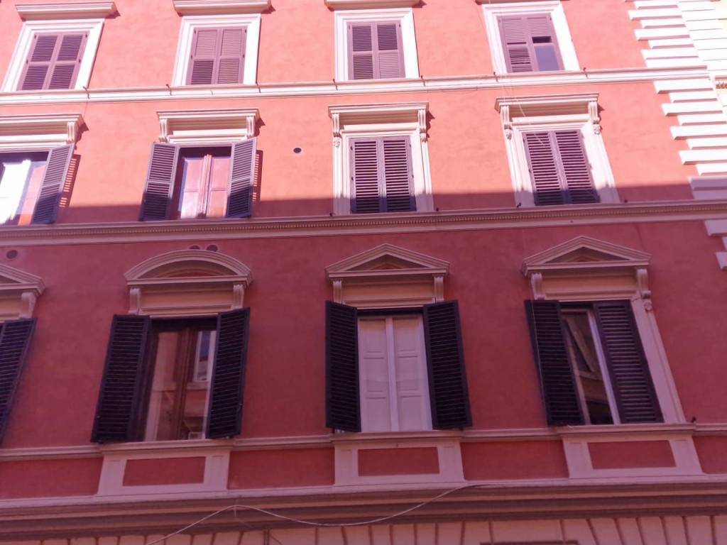 appartamento in vendita a Roma in zona Castro Pretorio