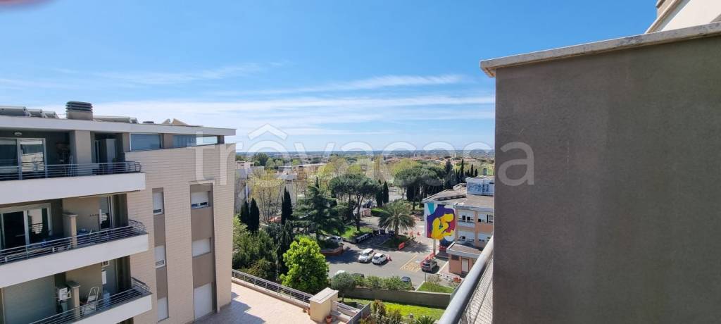appartamento in vendita a Roma in zona Acilia
