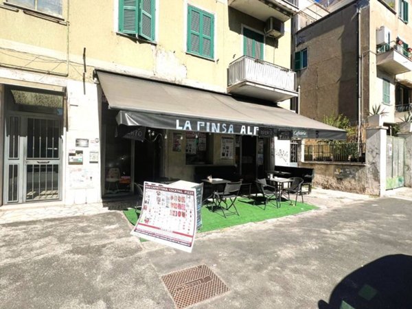 negozio in vendita a Roma in zona Prenestino-Centocelle