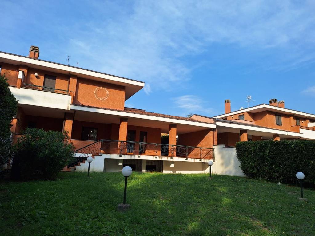 casa indipendente in vendita a Roma in zona Trastevere