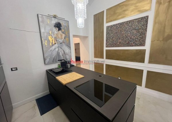 appartamento in vendita a Roma in zona Esquilino