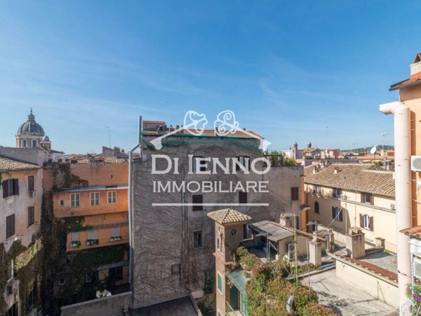 casa indipendente in vendita a Roma in zona Campo Marzio