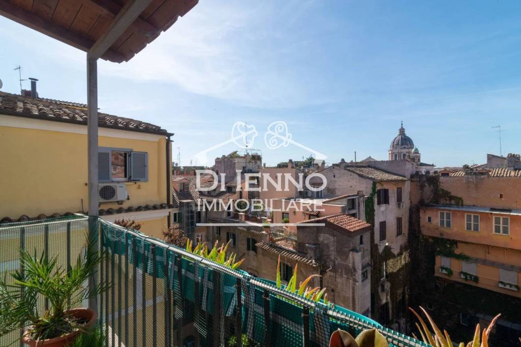 appartamento in vendita a Roma in zona Campo Marzio