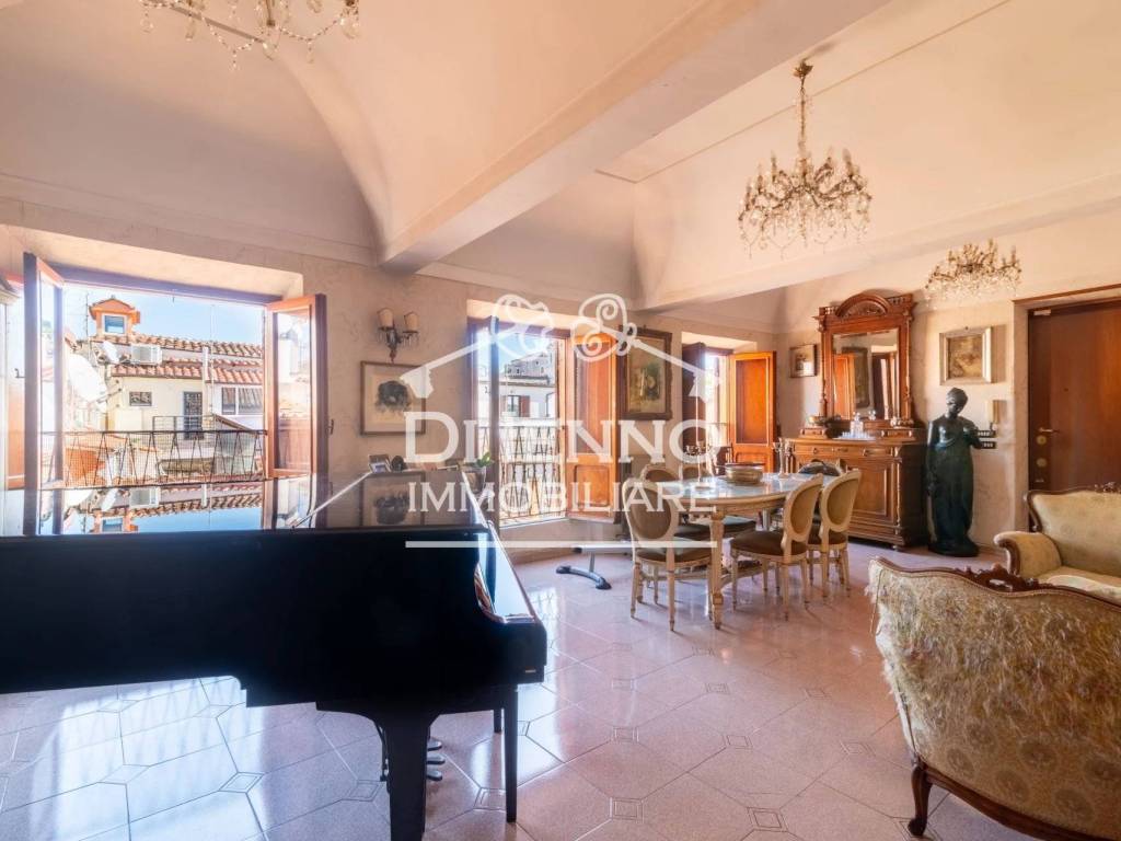 appartamento in vendita a Roma in zona Campo Marzio