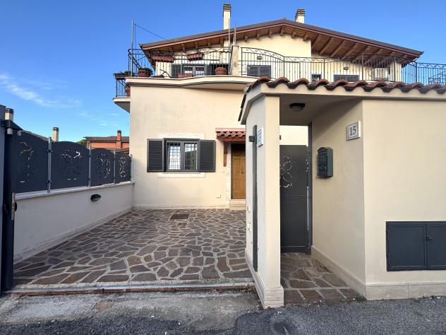 appartamento in vendita a Roma in zona Finocchio