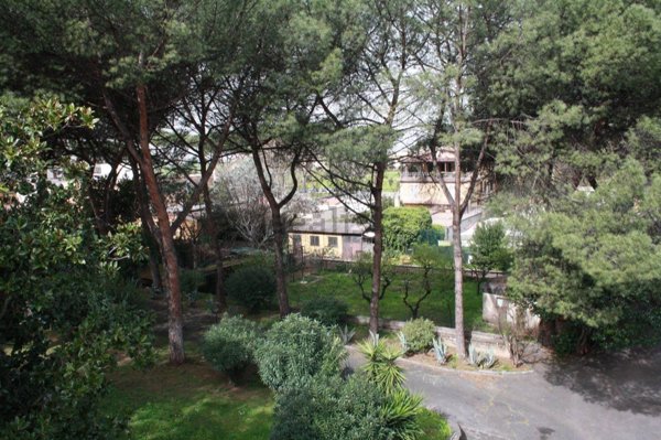 casa indipendente in vendita a Roma in zona San Basilio