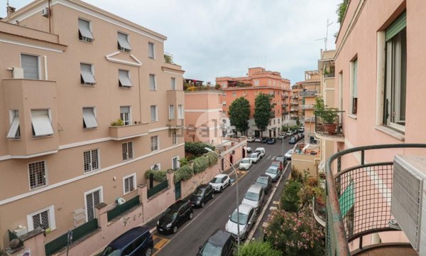 appartamento in vendita a Roma in zona Gianicolense