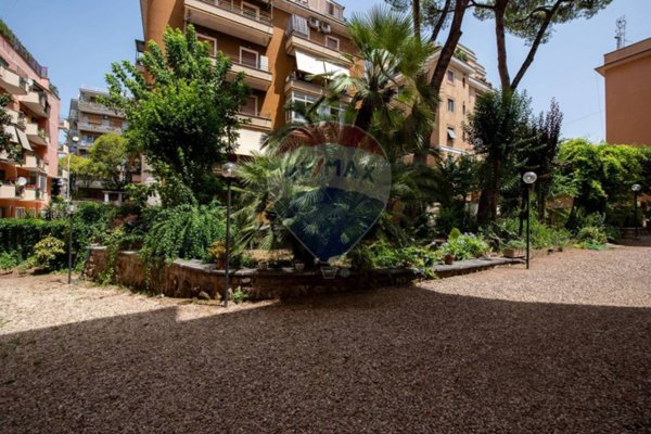 appartamento in vendita a Roma in zona Gianicolense