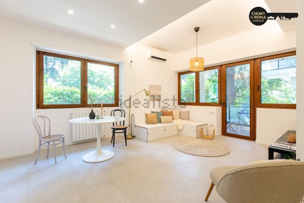 appartamento in vendita a Roma in zona Della Vittoria