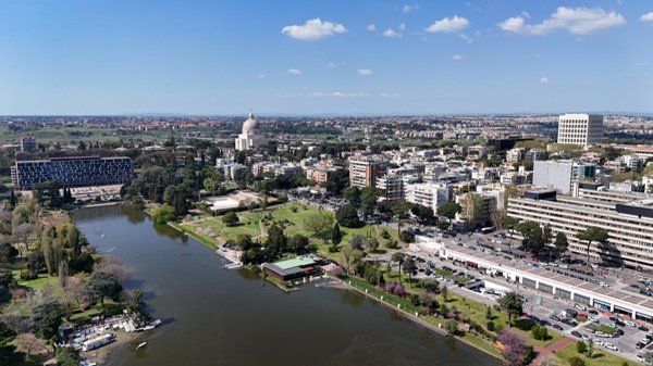 appartamento in vendita a Roma in zona EUR