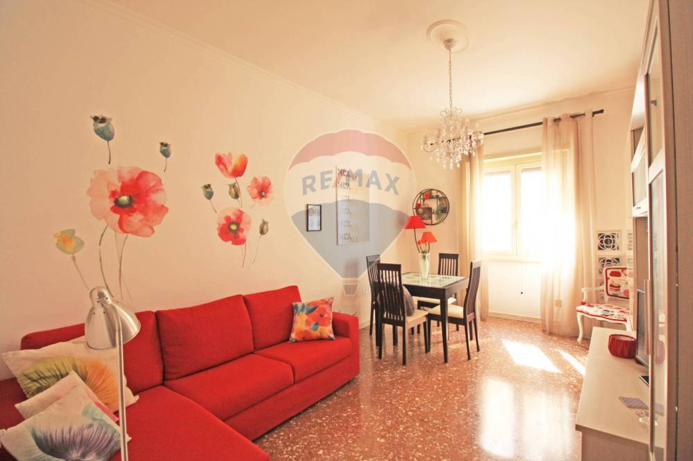 appartamento in vendita a Roma in zona Ardeatino