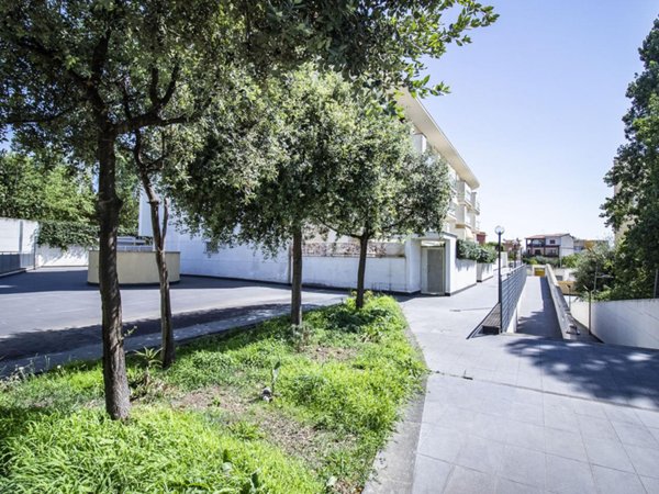 appartamento in vendita a Roma in zona Corviale