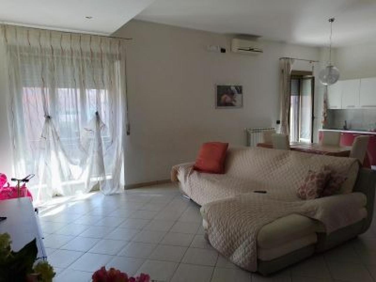 appartamento in vendita a Roma in zona Acilia